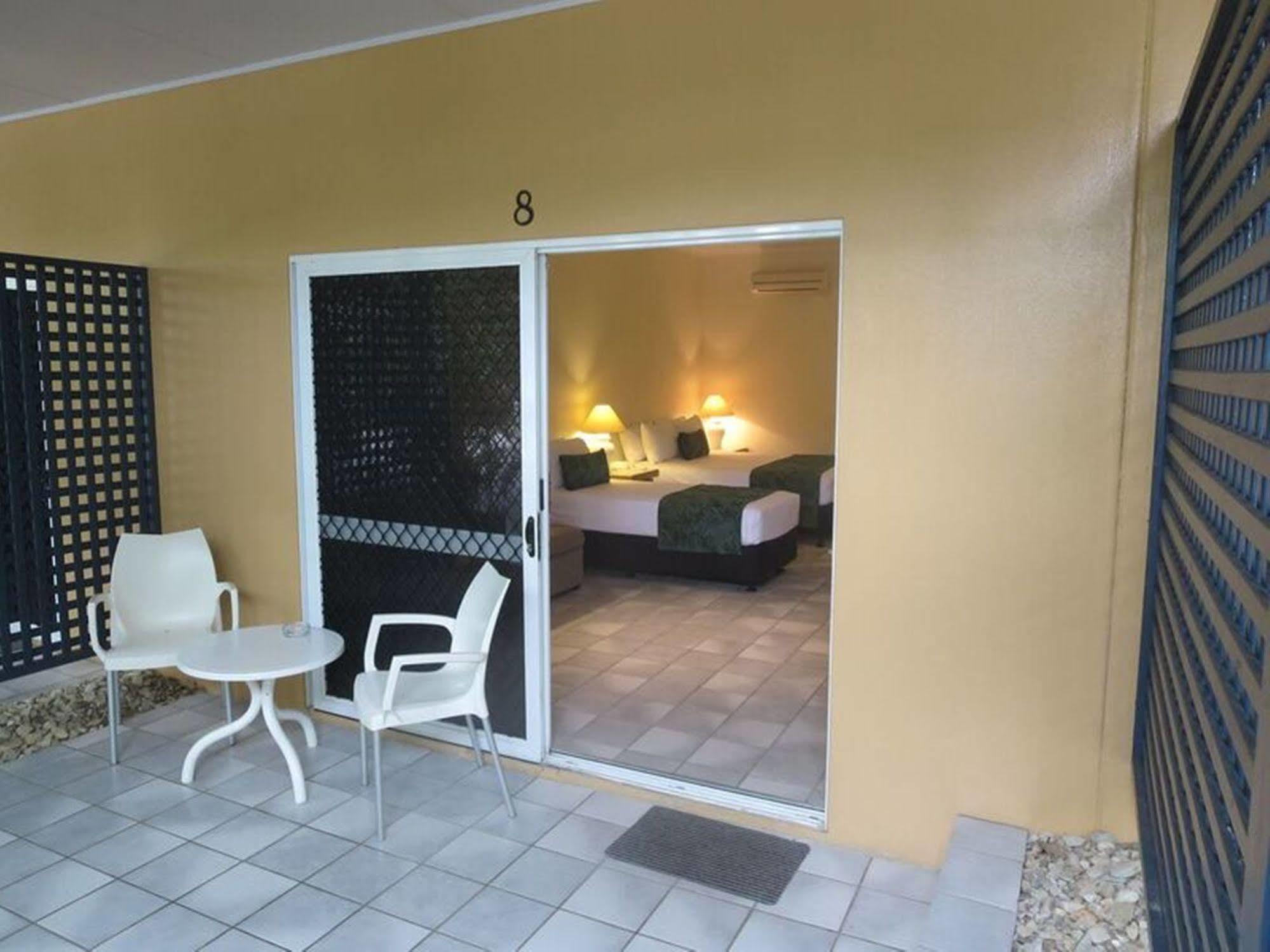 Lazy Lizard Motor Inn Port Douglas Ngoại thất bức ảnh